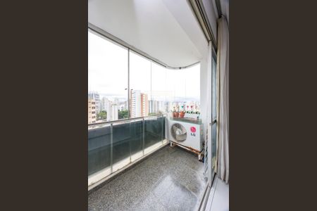 Sala - Varanda de apartamento à venda com 3 quartos, 153m² em Campo Belo, São Paulo