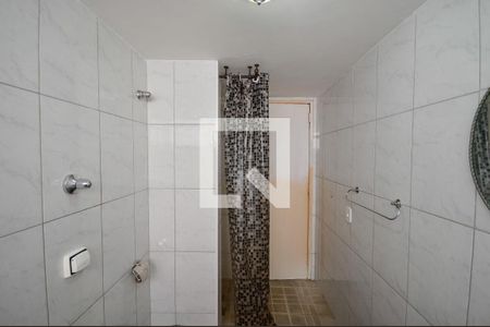 Apartamento à venda com 105m², 3 quartos e 1 vaga Apartamento à venda com 105m², 3 quartos e 1 vagaBanheiro 2