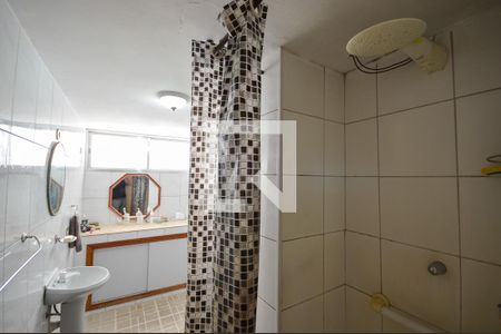 Apartamento à venda com 105m², 3 quartos e 1 vaga Apartamento à venda com 105m², 3 quartos e 1 vagaBanheiro 2