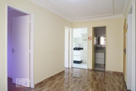 Sala de apartamento à venda com 3 quartos, 47m² em Vila Sílvia, São Paulo