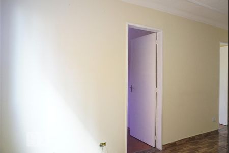 Sala de apartamento à venda com 3 quartos, 47m² em Vila Sílvia, São Paulo