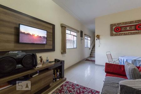 Sala de casa para alugar com 3 quartos, 120m² em Jaqueline, Belo Horizonte