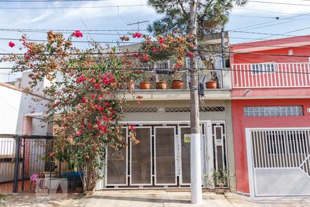 Fachada de casa à venda com 2 quartos, 120m² em Vila da Saúde, São Paulo