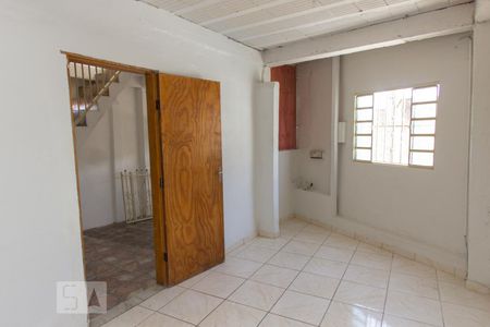 Suíte 1 de casa para alugar com 2 quartos, 50m² em Cachoeirinha, Belo Horizonte