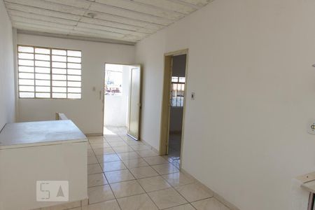 Sala/Cozinha de casa para alugar com 2 quartos, 50m² em Cachoeirinha, Belo Horizonte