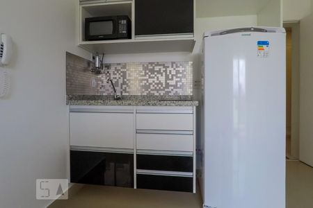 Cozinha de kitnet/studio para alugar com 1 quarto, 25m² em Aclimação, São Paulo