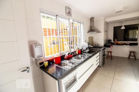 Cozinha de casa à venda com 3 quartos, 155m² em Jardim Ester, São Paulo