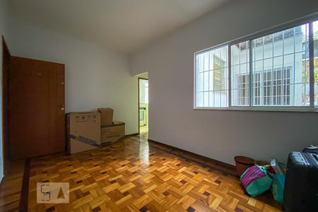 Sala de apartamento para alugar com 2 quartos, 60m² em Vila Valqueire, Rio de Janeiro