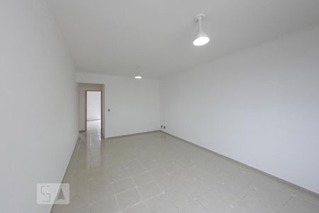 Sala de apartamento para alugar com 2 quartos, 84m² em Cerâmica, São Caetano do Sul
