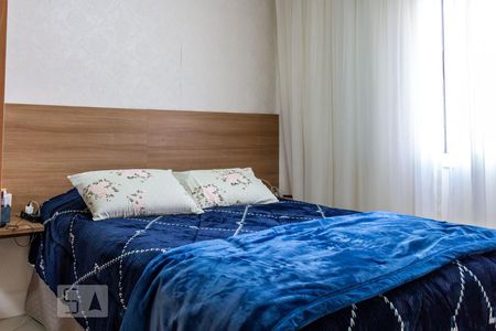 Suíte de apartamento para alugar com 2 quartos, 59m² em Jardim Tupanci, Barueri