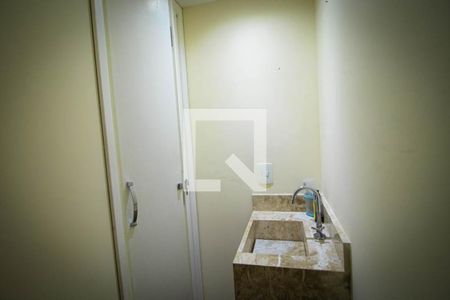 Lavabo de casa de condomínio para alugar com 2 quartos, 70m² em Vila Santa Terezinha (zona Norte), São Paulo