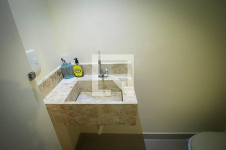 Lavabo de casa de condomínio para alugar com 2 quartos, 70m² em Vila Santa Terezinha (zona Norte), São Paulo