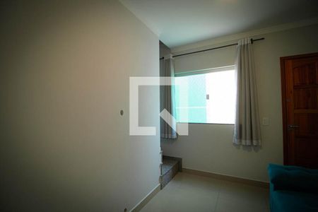 Sala  de casa de condomínio para alugar com 2 quartos, 70m² em Vila Santa Terezinha (zona Norte), São Paulo