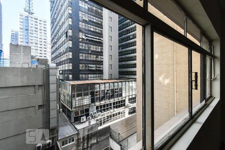 Sala - Vista de apartamento para alugar com 3 quartos, 104m² em Bela Vista, São Paulo