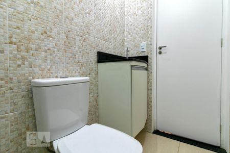 Banheiro de apartamento para alugar com 1 quarto, 48m² em Vila Sônia, São Paulo