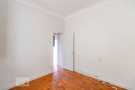 Quarto de apartamento para alugar com 2 quartos, 70m² em Sagrada Família, Belo Horizonte