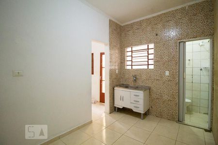 Cozinha  de kitnet/studio para alugar com 1 quarto, 28m² em Vila Brasilina, São Paulo