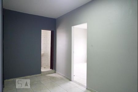 Sala de apartamento para alugar com 2 quartos, 70m² em Vila Paranaguá, São Paulo