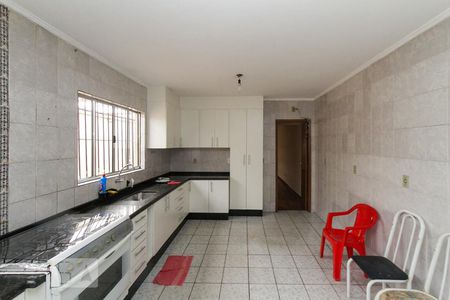 Cozinha de casa para alugar com 3 quartos, 125m² em Cidade Centenário, São Paulo