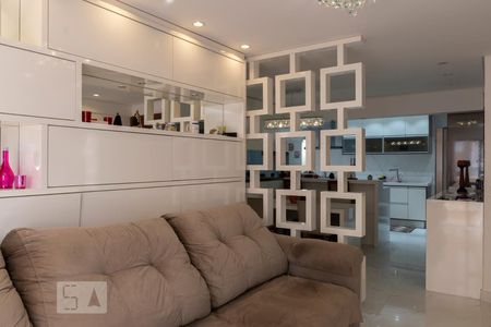 Apartamento à venda com 99m², 3 quartos e 2 vagasSala