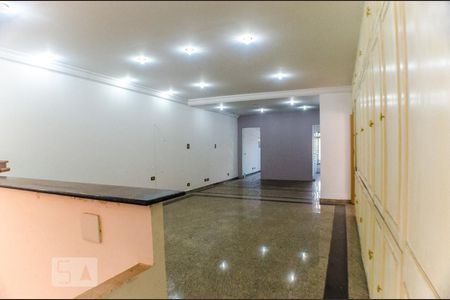 Sala de casa à venda com 4 quartos, 400m² em Parque Edu Chaves, São Paulo