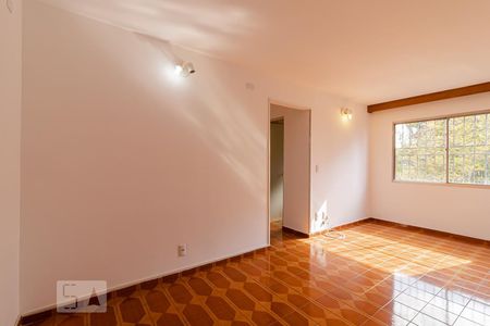 Sala de apartamento para alugar com 2 quartos, 73m² em Vila Vermelha, São Paulo