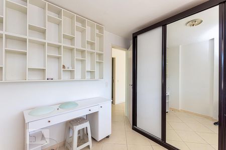 Quarto 1 de apartamento à venda com 2 quartos, 73m² em Santa Rosa, Niterói