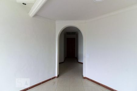 Detalhe hall de entrada de apartamento para alugar com 1 quarto, 75m² em Barra da Tijuca, Rio de Janeiro
