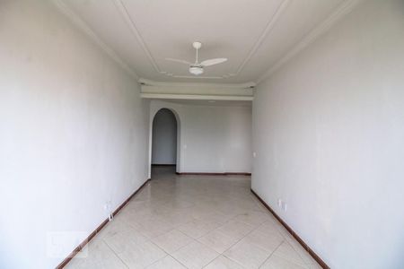 Sala de apartamento para alugar com 1 quarto, 75m² em Barra da Tijuca, Rio de Janeiro