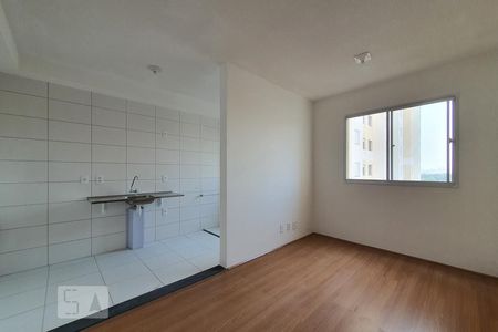 Sala de apartamento para alugar com 2 quartos, 42m² em Jardim Santa Emília, São Paulo