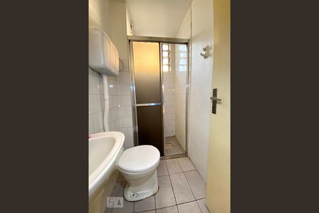 Banheiro de apartamento à venda com 1 quarto, 35m² em Canudos, Novo Hamburgo