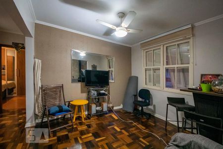 Quarto 1 reversível como sala de apartamento à venda com 2 quartos, 90m² em Higienópolis, Porto Alegre