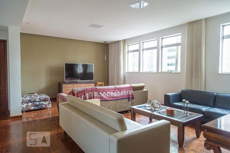 Sala 1 de apartamento à venda com 4 quartos, 190m² em Funcionários, Belo Horizonte