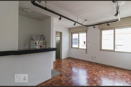 Sala de kitnet/studio para alugar com 1 quarto, 31m² em Protásio Alves, Porto Alegre