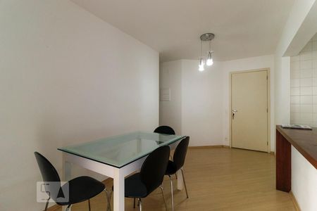 Sala de apartamento para alugar com 2 quartos, 65m² em Bela Vista, São Paulo