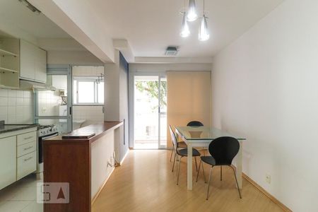 Sala de apartamento para alugar com 2 quartos, 65m² em Bela Vista, São Paulo