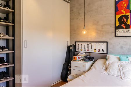 Quarto 1 de apartamento para alugar com 2 quartos, 76m² em Petrópolis, Porto Alegre