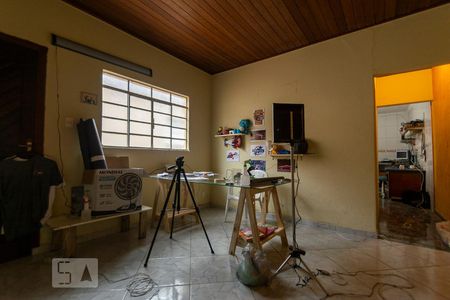 SALA de casa à venda com 4 quartos, 200m² em Chácara Mafalda, São Paulo