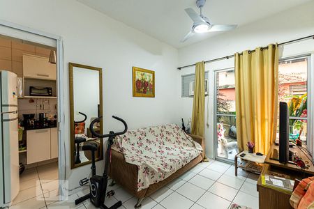 Apartamento à venda com 64m², 2 quartos e sem vagaSala