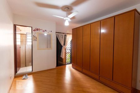 Suíte  de casa à venda com 3 quartos, 102m² em Vila Laís, São Paulo