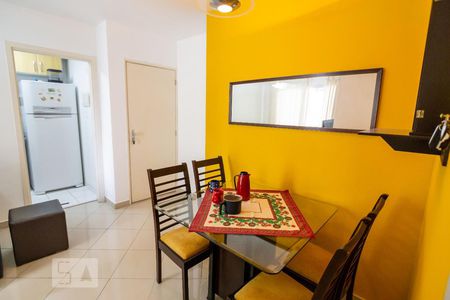 Sala de apartamento para alugar com 2 quartos, 50m² em Jardim Pinheiros, São Paulo