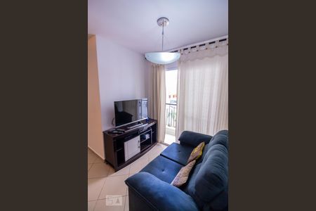 Sala de apartamento para alugar com 2 quartos, 50m² em Jardim Pinheiros, São Paulo