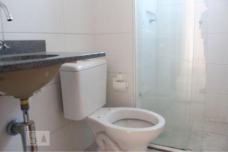 Banheiro de apartamento à venda com 2 quartos, 47m² em Jardim Colonial, São Paulo