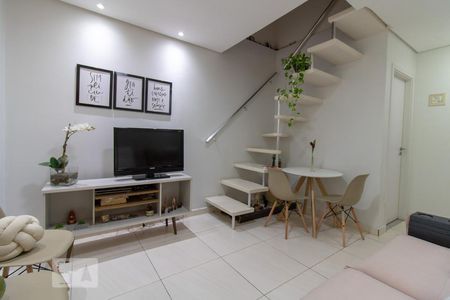 Sala de casa para alugar com 2 quartos, 90m² em Jardim Brasil (zona Norte), São Paulo