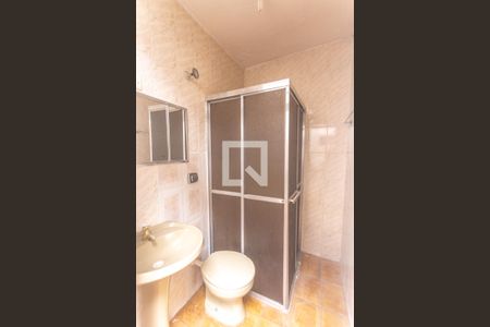Banheiro social de casa para alugar com 1 quarto, 55m² em Jardim Silvestre, São Bernardo do Campo
