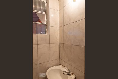 Banheiro de casa para alugar com 1 quarto, 35m² em Jardim Silvestre, São Bernardo do Campo