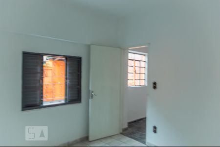 Quarto de casa para alugar com 1 quarto, 60m² em Jardim Silvestre, São Bernardo do Campo