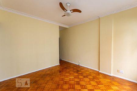 Sala de apartamento para alugar com 2 quartos, 73m² em Icaraí, Niterói