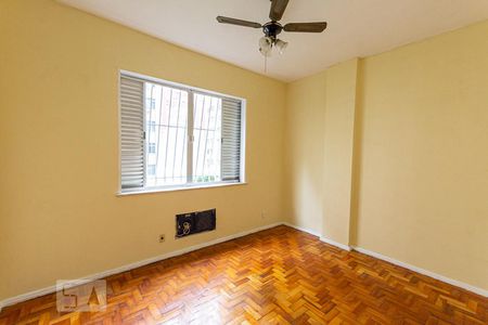 Quarto 1 de apartamento para alugar com 2 quartos, 73m² em Icaraí, Niterói