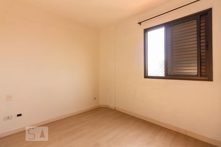 Quarto 1 de apartamento para alugar com 2 quartos, 65m² em Quitaúna, Osasco